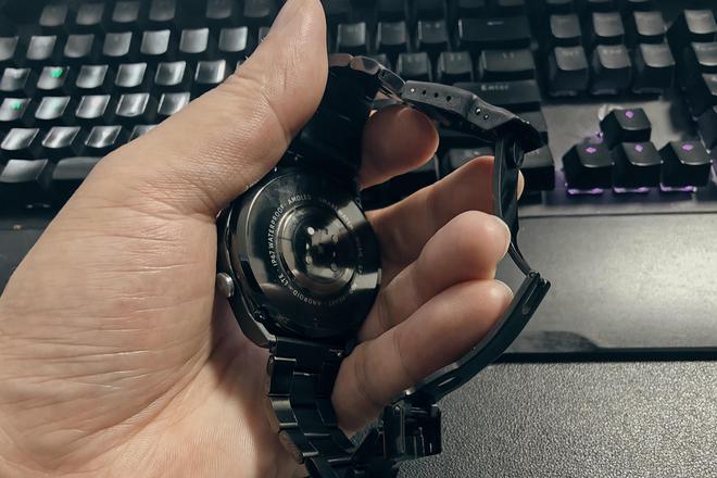 览邦Watch Ultra外观抢眼尽显风采凯发k8国际登录潮流一族 解锁新体验：选择(图4)